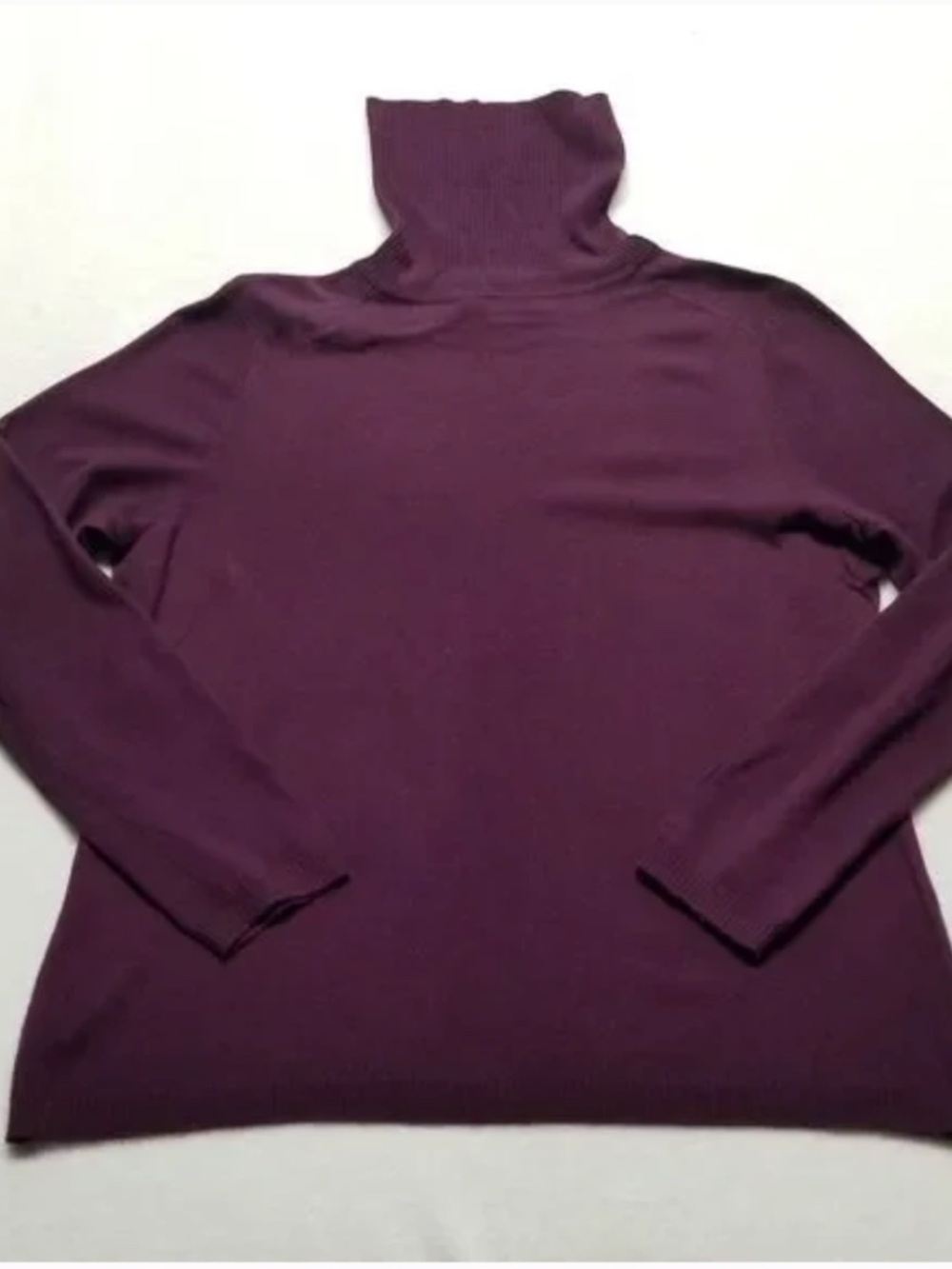Pendleton Womens Medium Top Turtleneck Plum 100% Merino Wool Soft Classic Basic